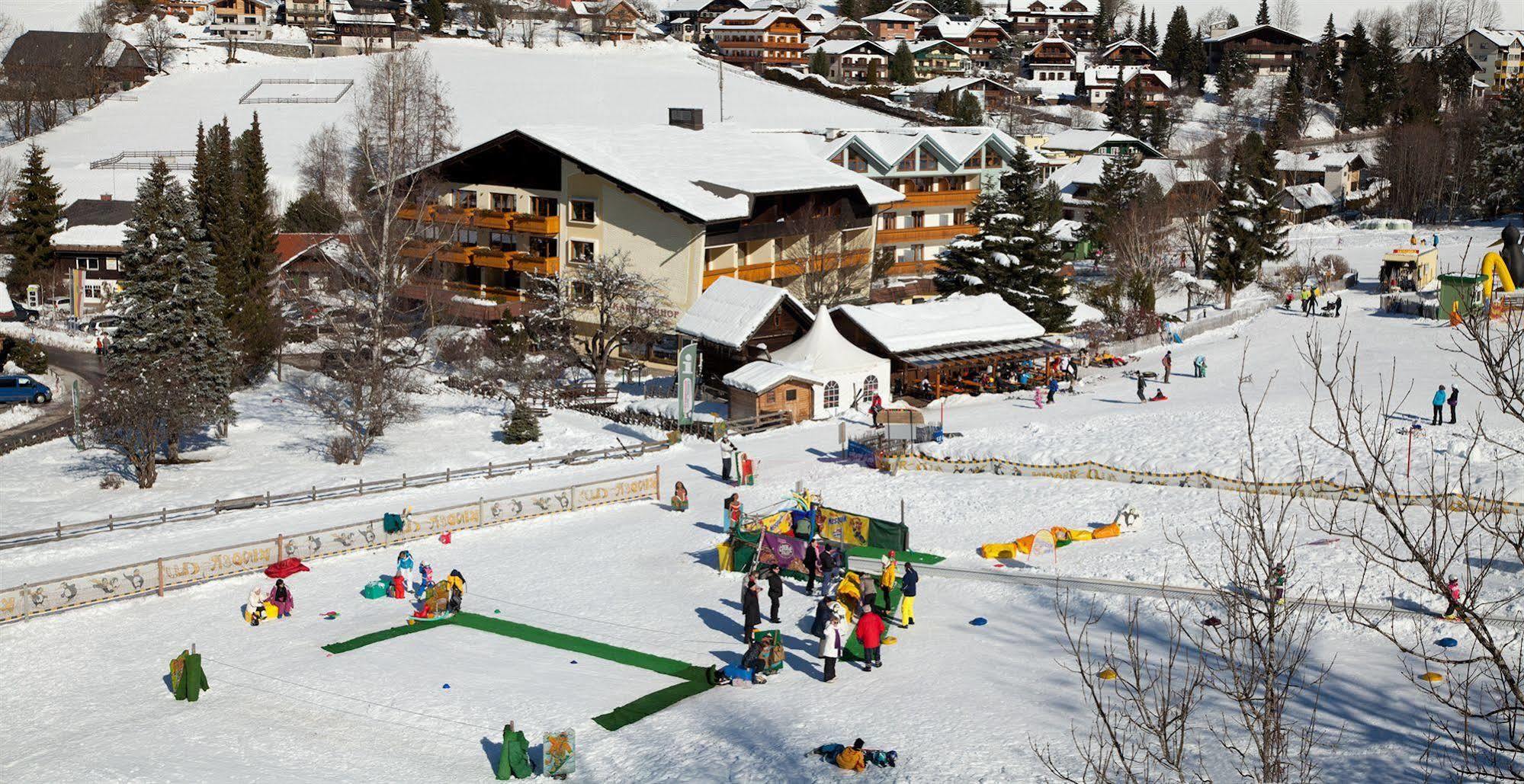 Family & Sporthotel Kaerntnerhof 巴德小基希海姆 外观 照片
